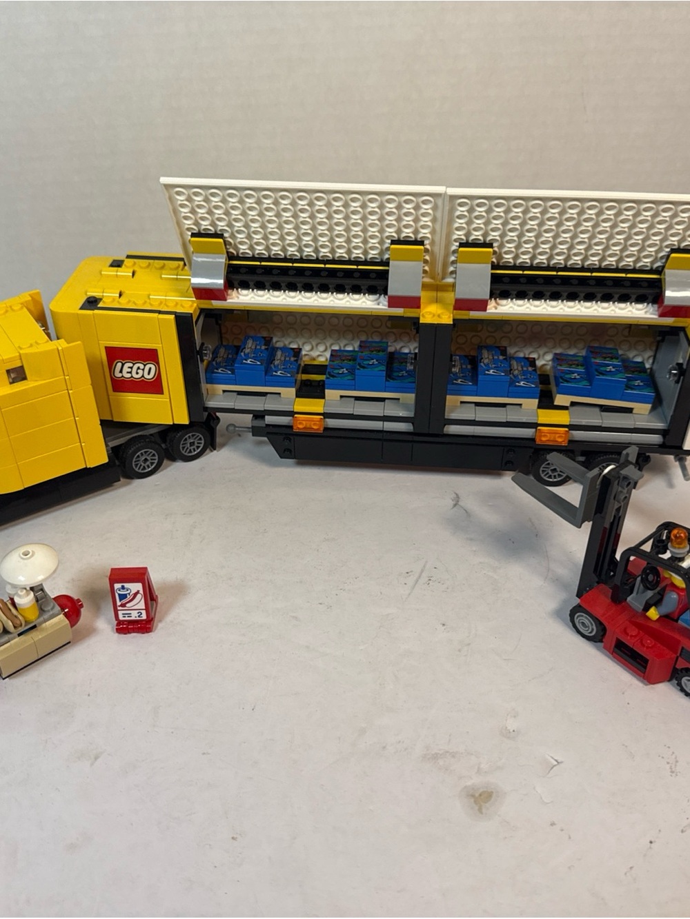 LEGO City Truck & Trailer Set w/ Forklift Minifigures No Box